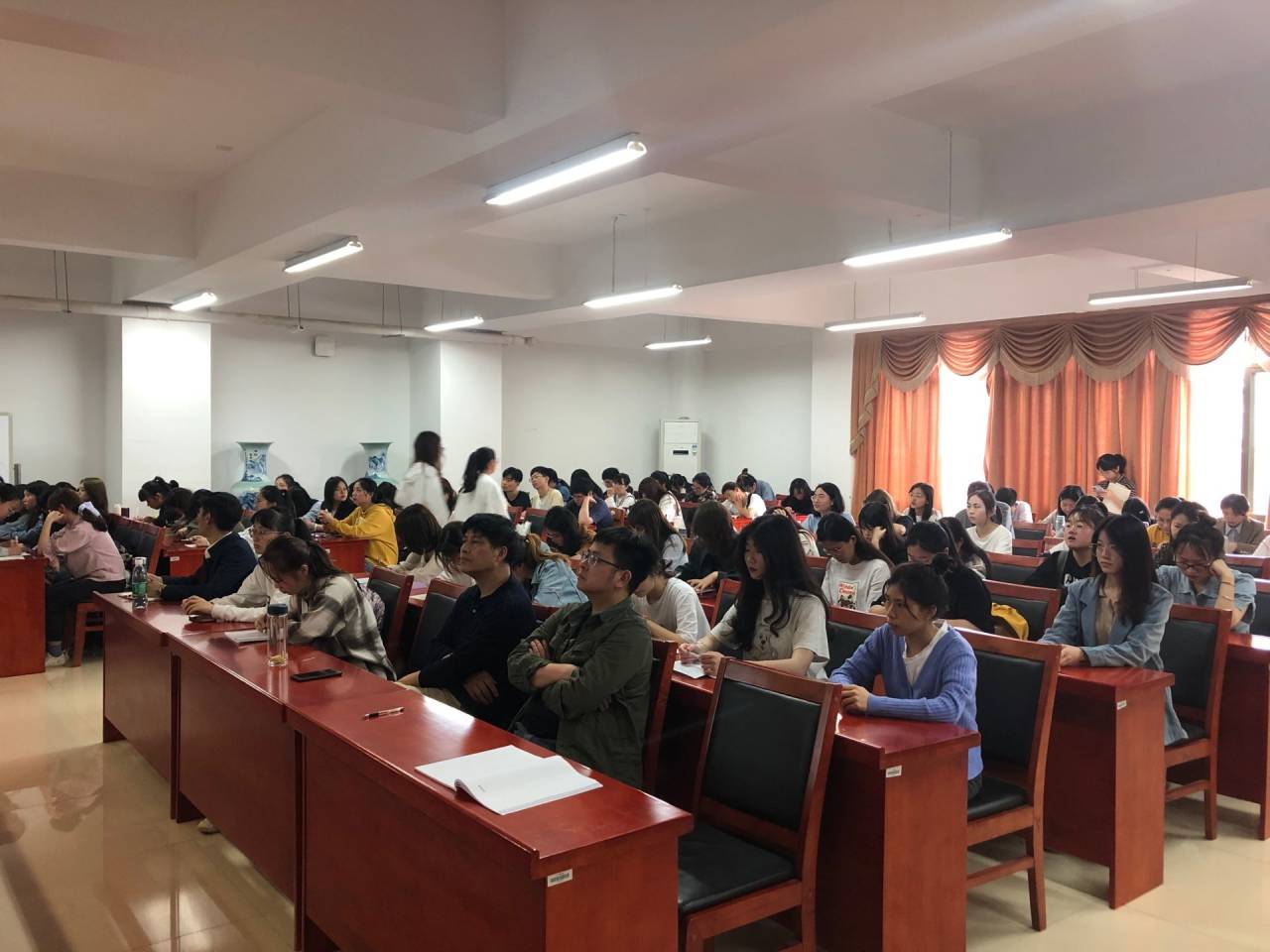 7c967b99c97a426d92d3ae4f916ca676.jpg 7c967b99c97a426d92d3ae4f916ca676.jpg