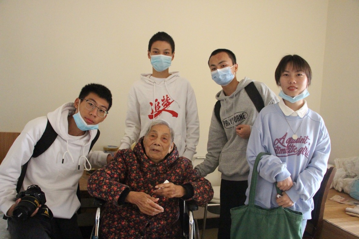 b957196b62544e7db74c9a0cb0f48288.jpg b957196b62544e7db74c9a0cb0f48288.jpg