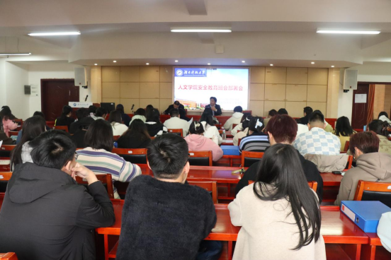 1729e6547cc14311b9cde9a1ed4e339c.png 1729e6547cc14311b9cde9a1ed4e339c.png