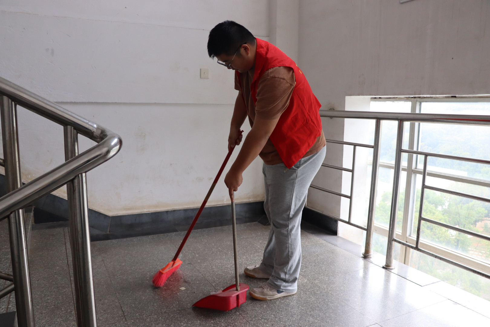 e7c01d333df446fe90aa5666baead8c8.png e7c01d333df446fe90aa5666baead8c8.png