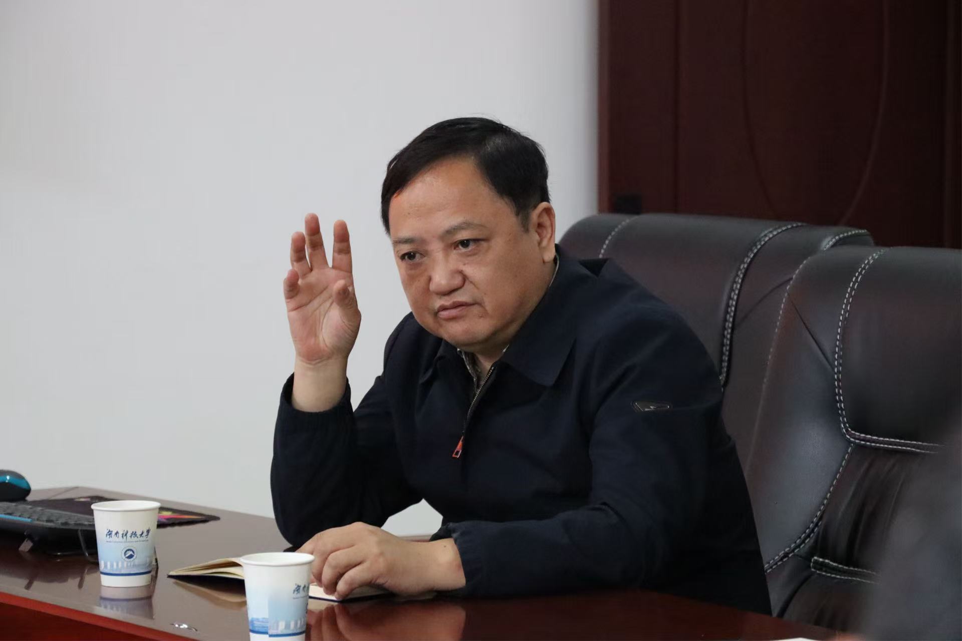 98c593601b9346f8ba1b352ea5e3d6fe.jpg 98c593601b9346f8ba1b352ea5e3d6fe.jpg